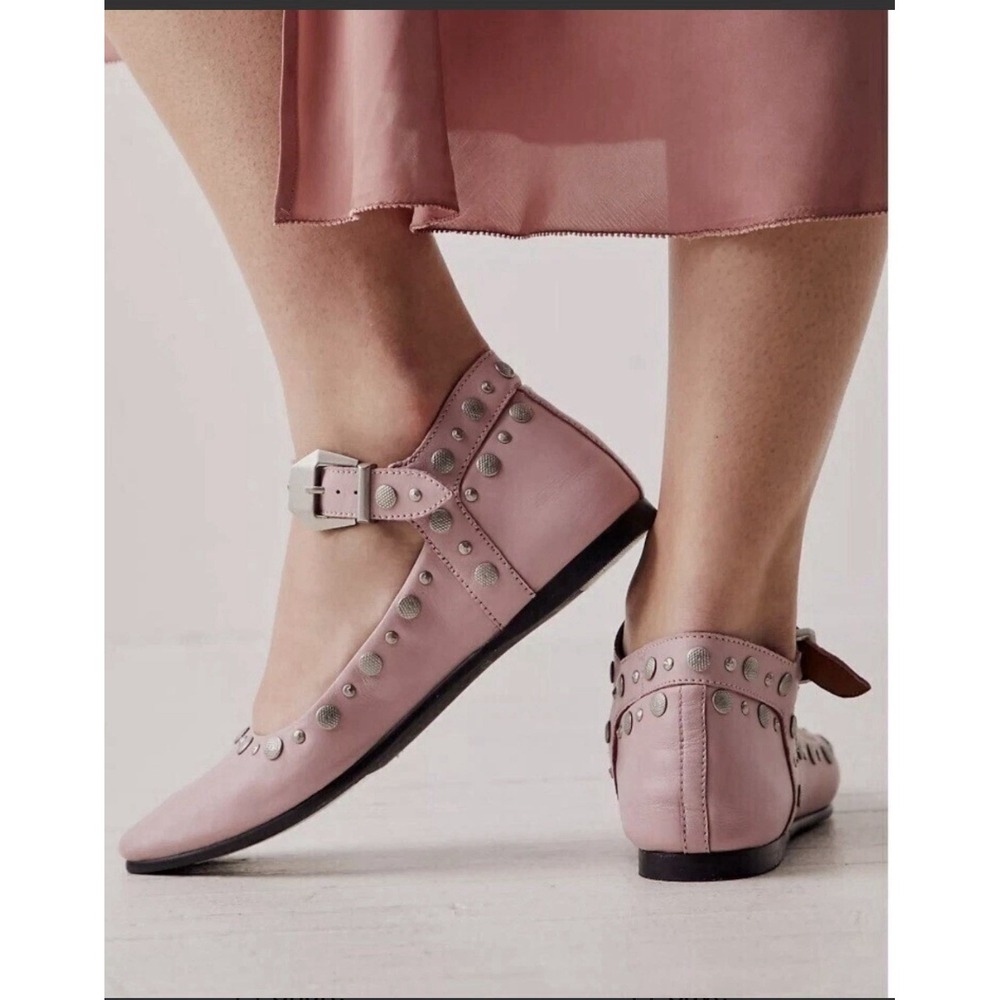 Free People Women Size 40 Mystic Stud Mary Jane Flat Shoes Pink Smooth Leather
